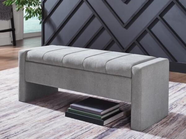 Akselman Storage Bench