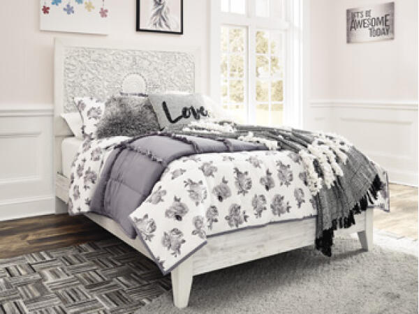 Paxberry Full Panel Bed